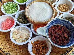 -包整·丝娃娃(一览甲秀楼风景店)