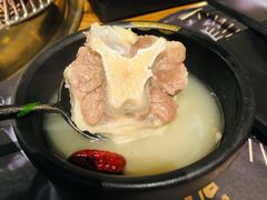 蒜味牛尾汤-黑牛の店·和牛烧肉(合生汇店)