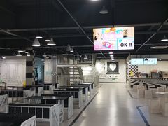 -极限PLAY运动娱乐新世界·团建派对表演休闲馆·室内高空游乐园