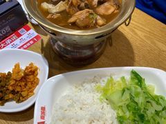 黄焖鸡饭-南城香·饭香串香馄饨香(青年路店)