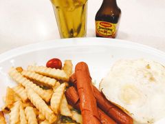 -香港新发烧腊茶餐厅(万象店)