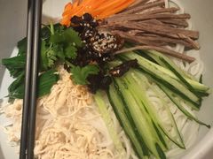 -云海肴·汽锅鸡·云南菜(天山百盛优客店)