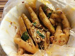 -海口骑楼小吃街