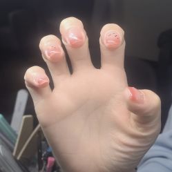 -小黑瓶美甲美睫