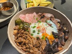 -Ameigo梅果·云贵川bistro(长宁来福士店)