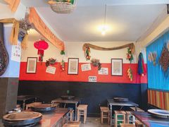 大堂-老姐石板烧烤+铜炭火锅(总店)