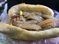 锅盔夹凉粉-小陈方酥锅盔(古城总店)