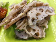 -同济大学本部学苑饮食广场