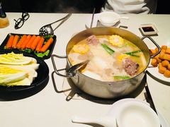 -肥仔文澳门猪骨煲(南京西路店)