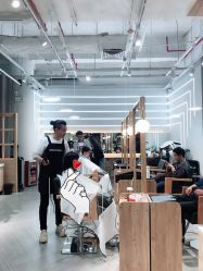 点击看大图 大厅-苏豪路易士·嘉玛发廊