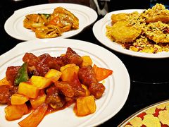 菠萝咕噜肉-富力万达嘉华酒店-品珍中餐厅(水果湖店)