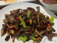 牛干巴炒鸡枞菌-云上千禾(水上店)
