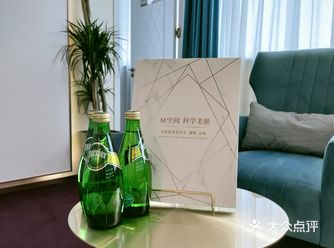 夏天补水美白不能落，朋友推荐的这家店，一开始抱着试试