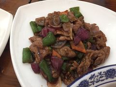 -侬佳蒸菜馆(听潮店)
