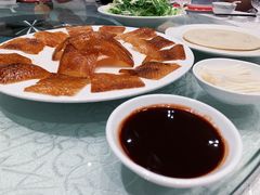 金牌片皮鸭-亢龙太子酒轩(东湖店)