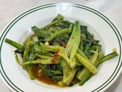 -明本湛江鸡•海鲜小厨(陈家祠店)