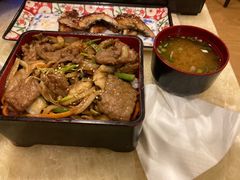 烤牛肉浇饭-桃屋日本料理(清华科技园店)