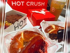-HOT CRUSH趁热集合·现烤面包(环球港店)