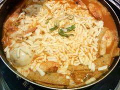芝士海鲜年糕火锅-三清洞摩西韩式年糕火锅(威高广场店)