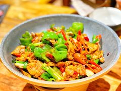 -老滇山寨•云南特色菜•地方菜•民族风情歌舞表演(金碧店)