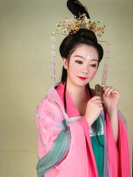 点击看大图 -盘子女人坊古装写真摄影(南京总店)