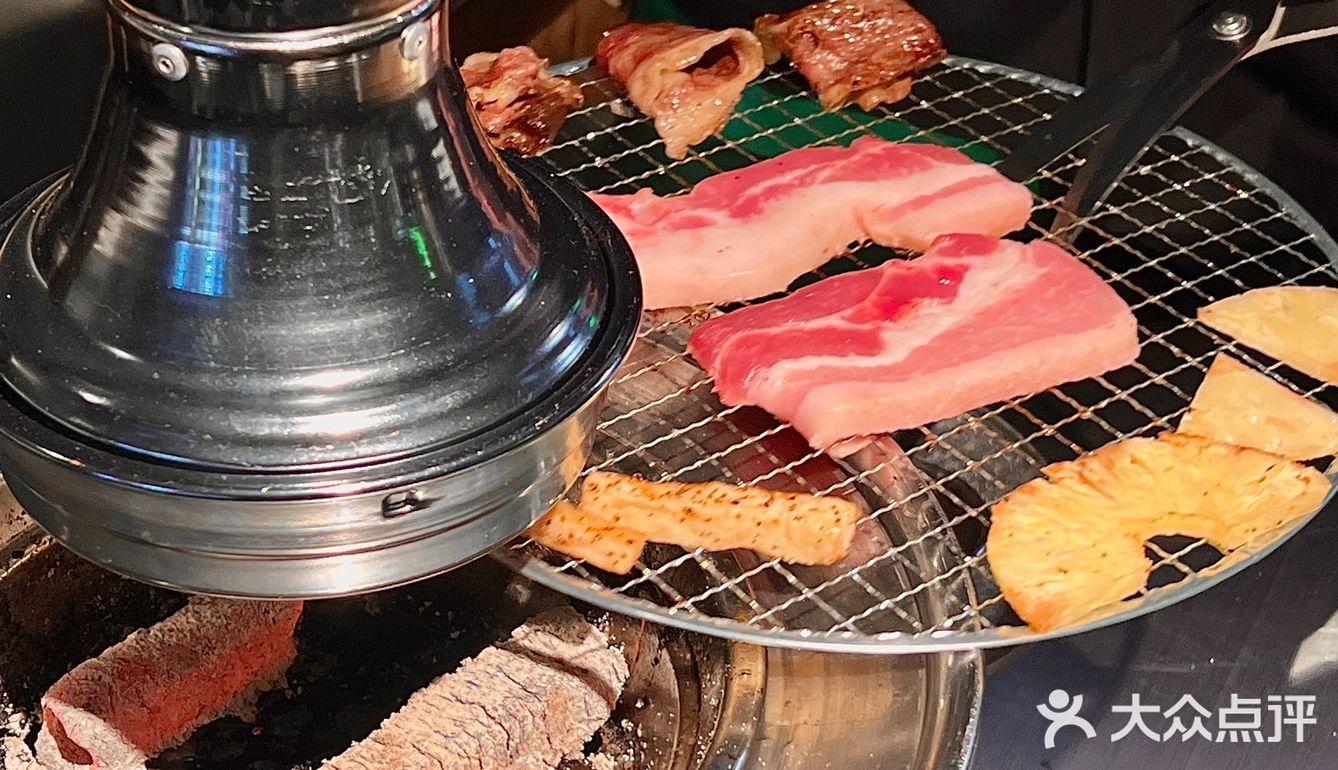 泉州首店 | 新鲜山葵配烤肉我吃到啦哈哈哈🍖🥓🥒