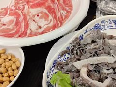 -楼外楼大刀肉传统火锅(西安大路店)