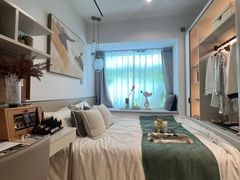 -东方体育中心(地铁站)