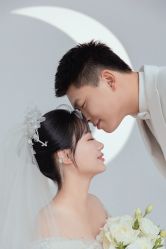 点击看大图 -挪娅婚纱摄影皇家会所