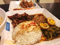 -Pier 21 (Terminal 21 Asok)