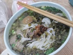 -全家福米线