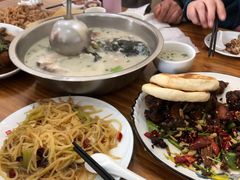 -美顺香食府鱼头老店(雪野湖店)