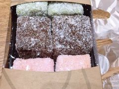 三色方块蛋糕-Olé精品超市(海上世界店)