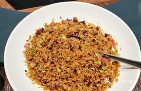 Mushroom King Snowflake Beef Stir-Fried Panda Rice