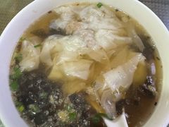 -街头顶黄记馄饨王(中山中路店)