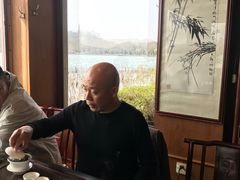 -湖畔居茶楼(湖滨店)