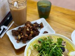 鸡汤米粉-荣晖咖啡美食(司打口店)