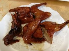 红烧乳鸽-海宝酒家(中山四路店)