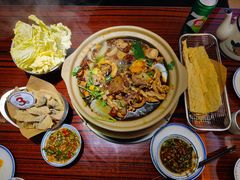 老广味牛杂煲-沙胆彪炭炉牛杂煲(上海日月光广场店)