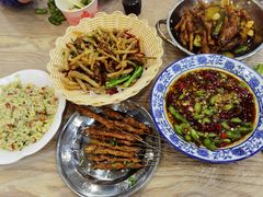 -江城燕子大排档(江汉路步行街店)