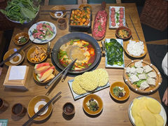 -贵厨酸汤牛肉(小十字店)