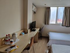 -7天酒店(上海江宁路地铁站玉佛寺店)