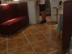 -Tony's House