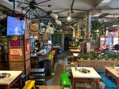 大堂-钢管厂歆瑞源油卤串串香(春熙路太古里店)