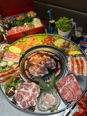 今天心情很好，当然要吃烤肉啦