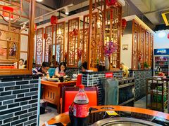 大堂-六州府地锅鸡·农家菜·龙虾(未来科技城店)