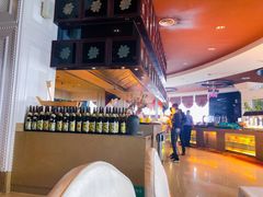 -荣誉国际酒店-云顶旋转餐厅