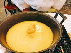 -鲜入围煮花胶鸡海鲜火锅