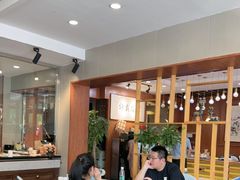 -高玛纳驴肉火烧(一世界店)
