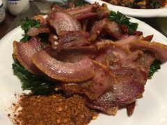 -杨老大生皮白族菜